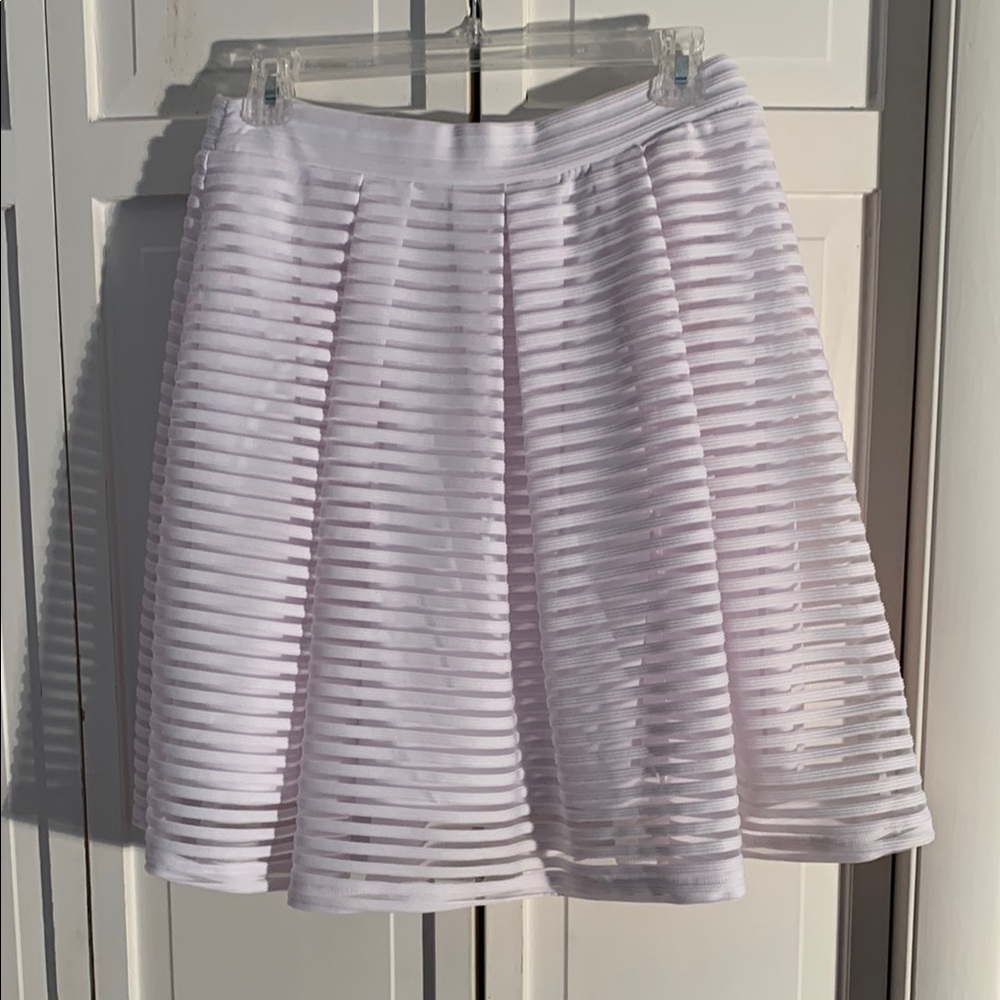 Cato White A-Line Pleated Knee Length Skirt EUC
